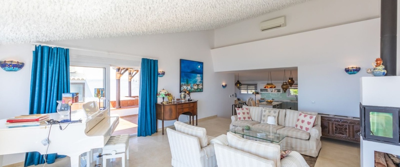 Resale - Villa - Estepona - Estepona Centro