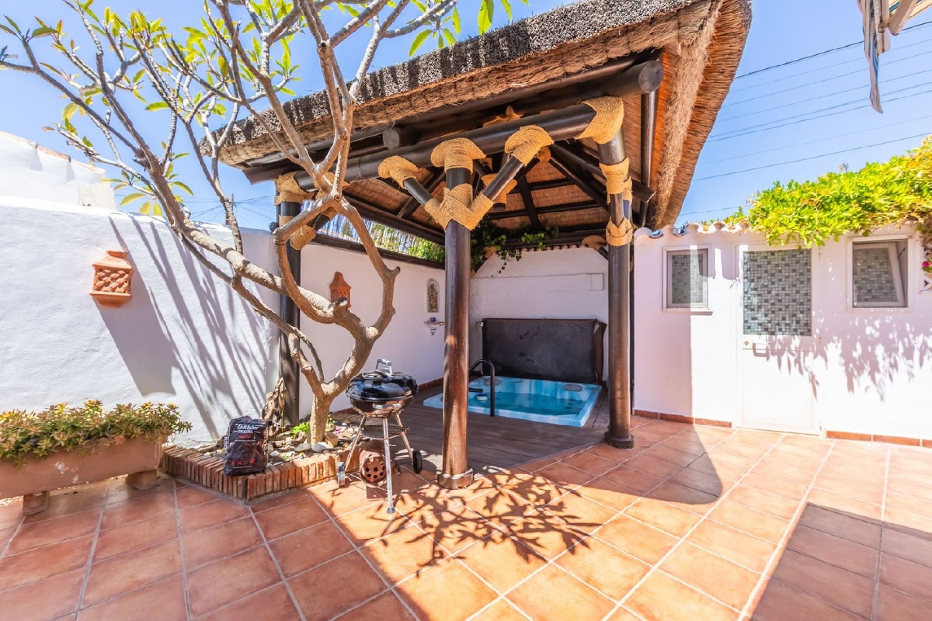 Resale - Villa - Estepona - Estepona Centro