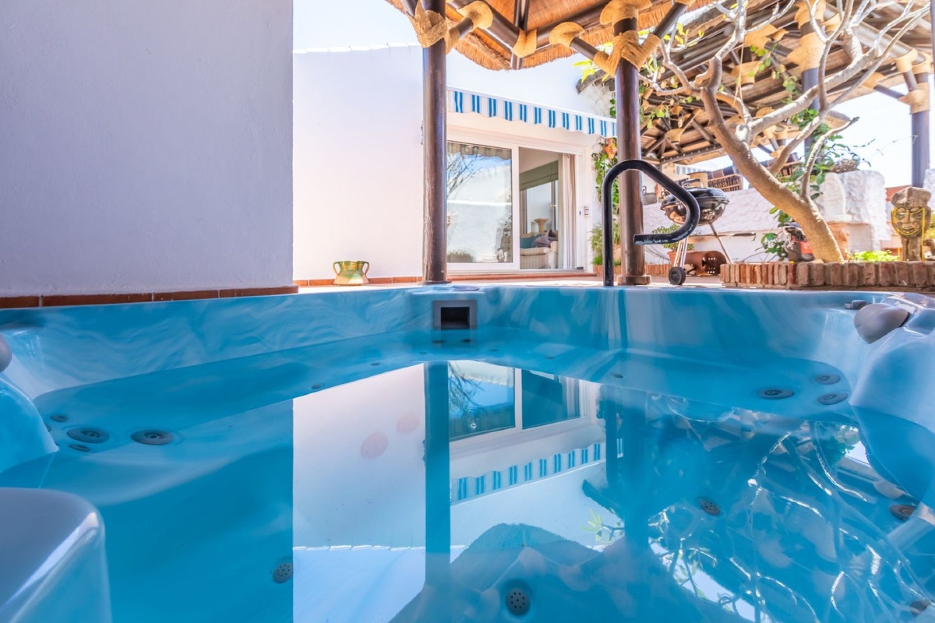 Resale - Villa - Estepona - Estepona Centro