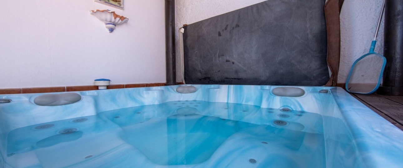 Resale - Villa - Estepona - Estepona Centro