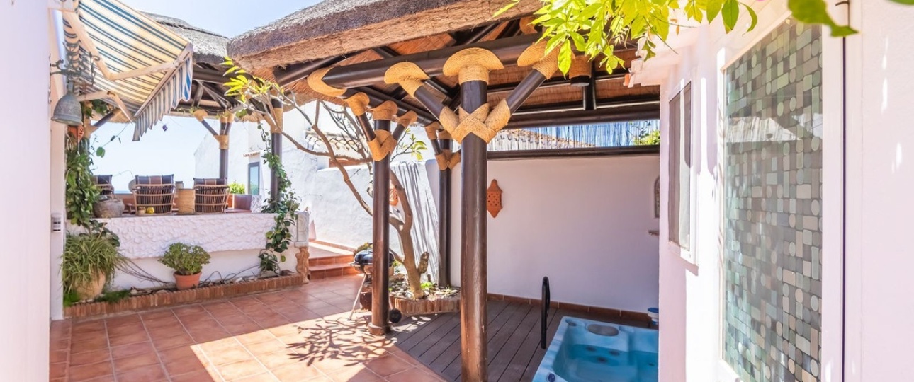 Resale - Villa - Estepona - Estepona Centro