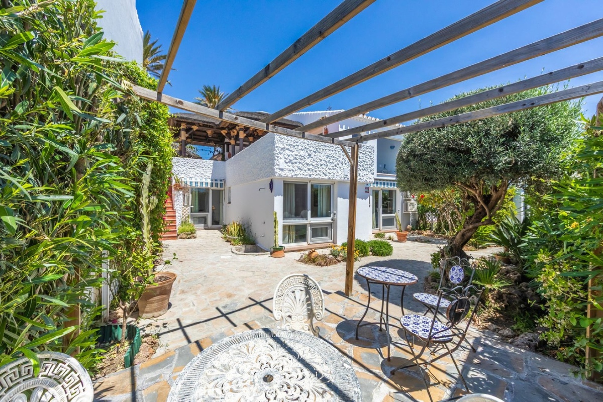 Resale - Villa - Estepona - Estepona Centro