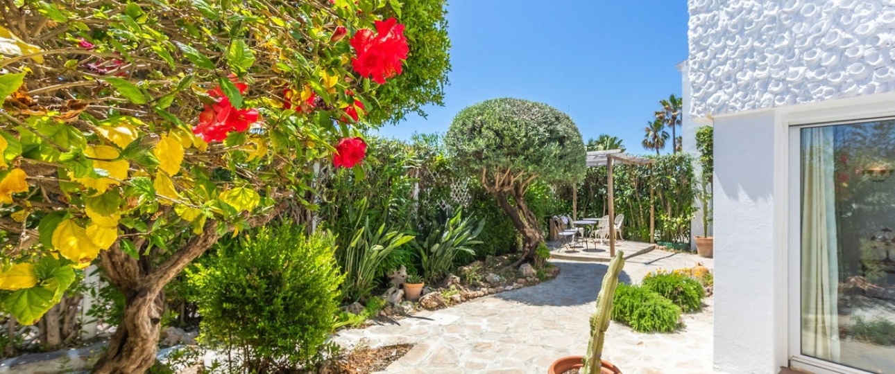 Resale - Villa - Estepona - Estepona Centro