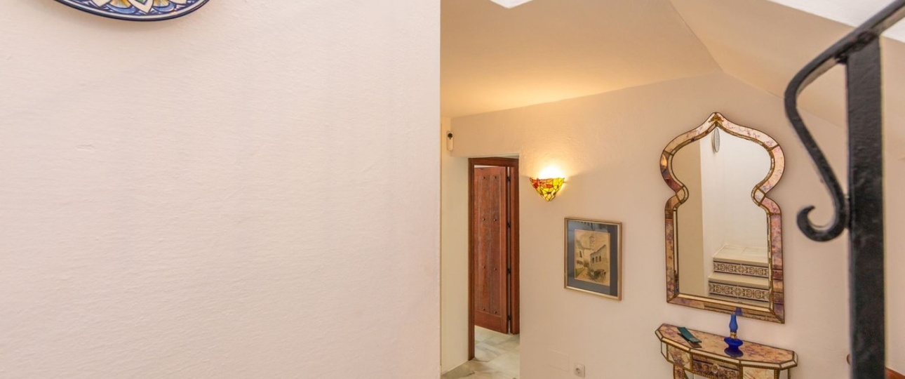 Resale - Villa - Estepona - Estepona Centro
