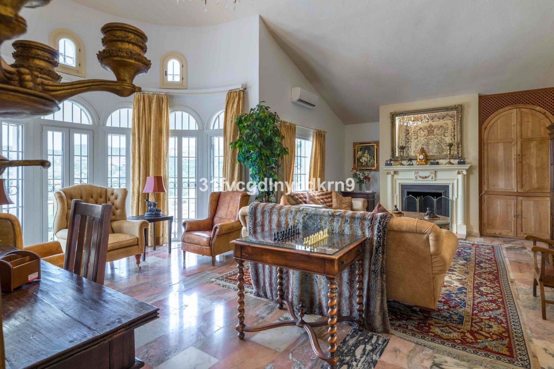 Resale - Villa - Estepona - Estepona Centro