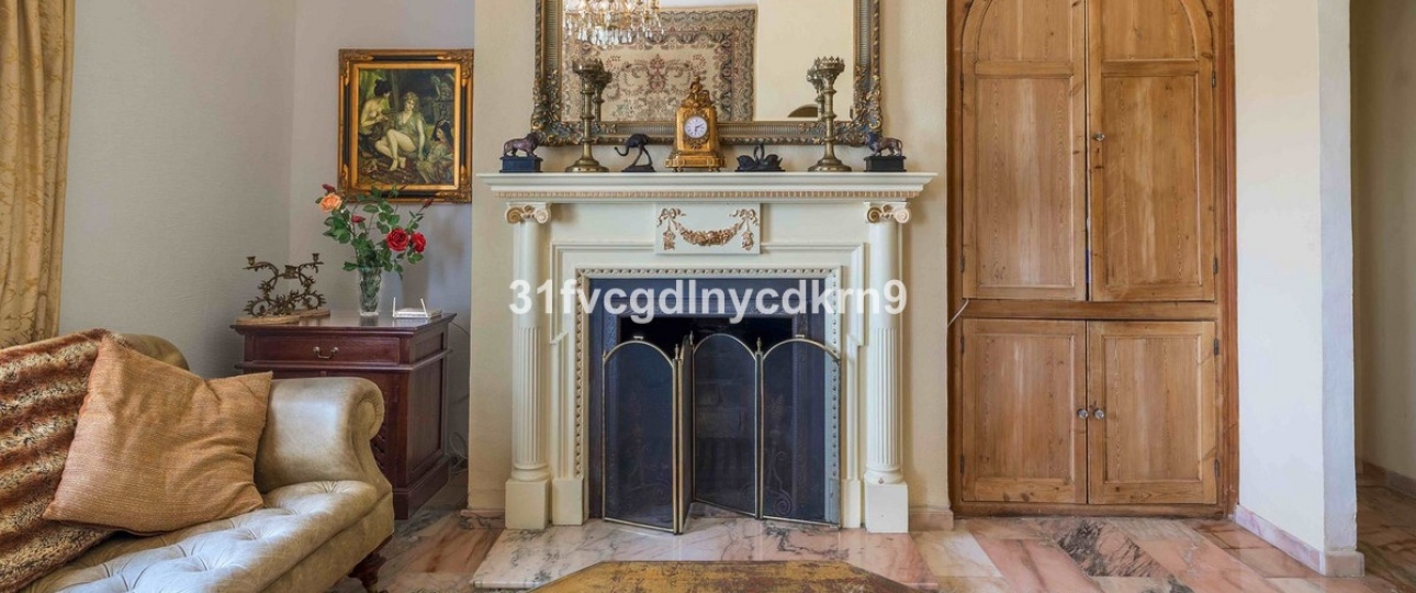 Resale - Villa - Estepona - Estepona Centro