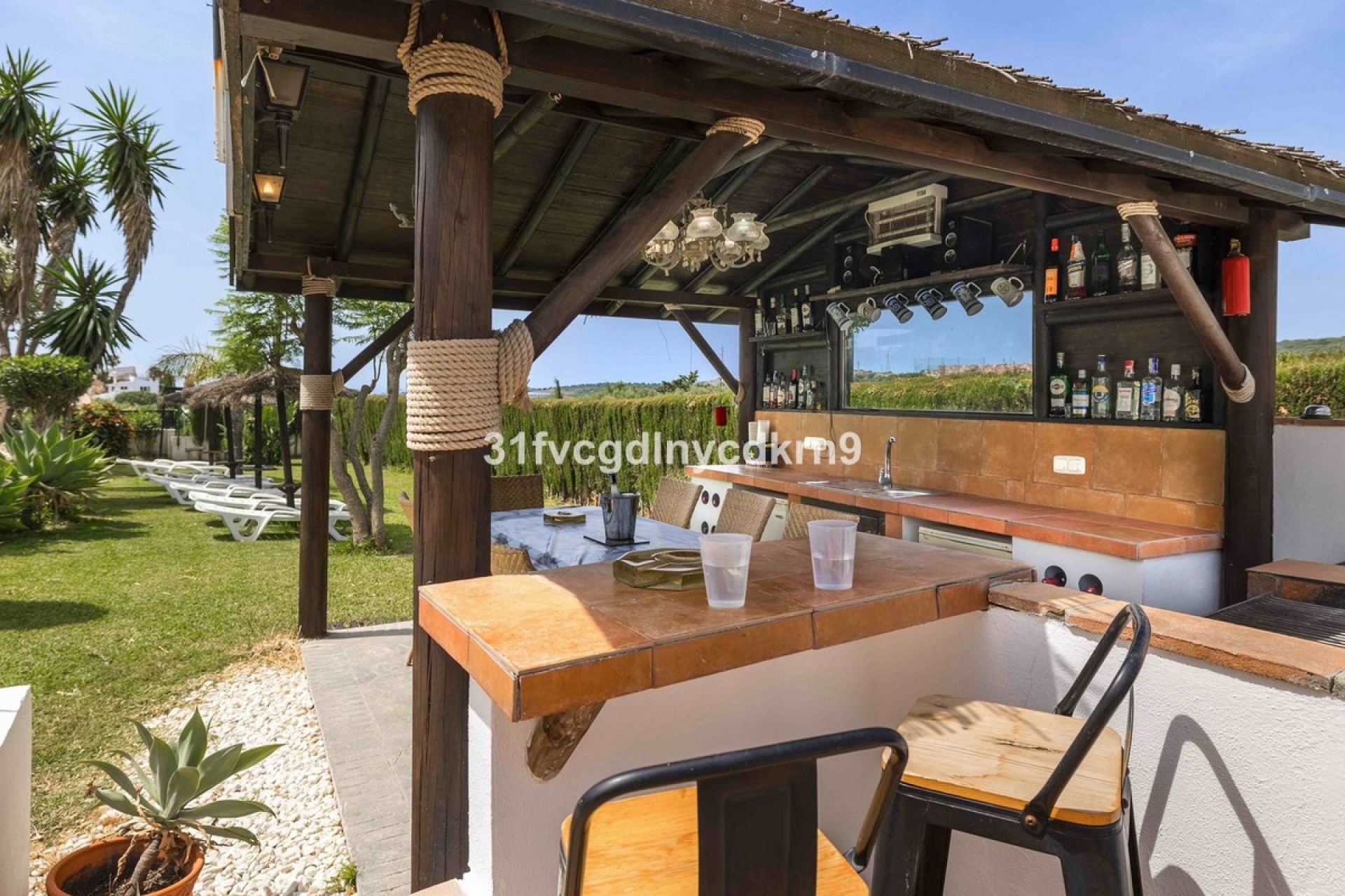 Resale - Villa - Estepona - Estepona Centro