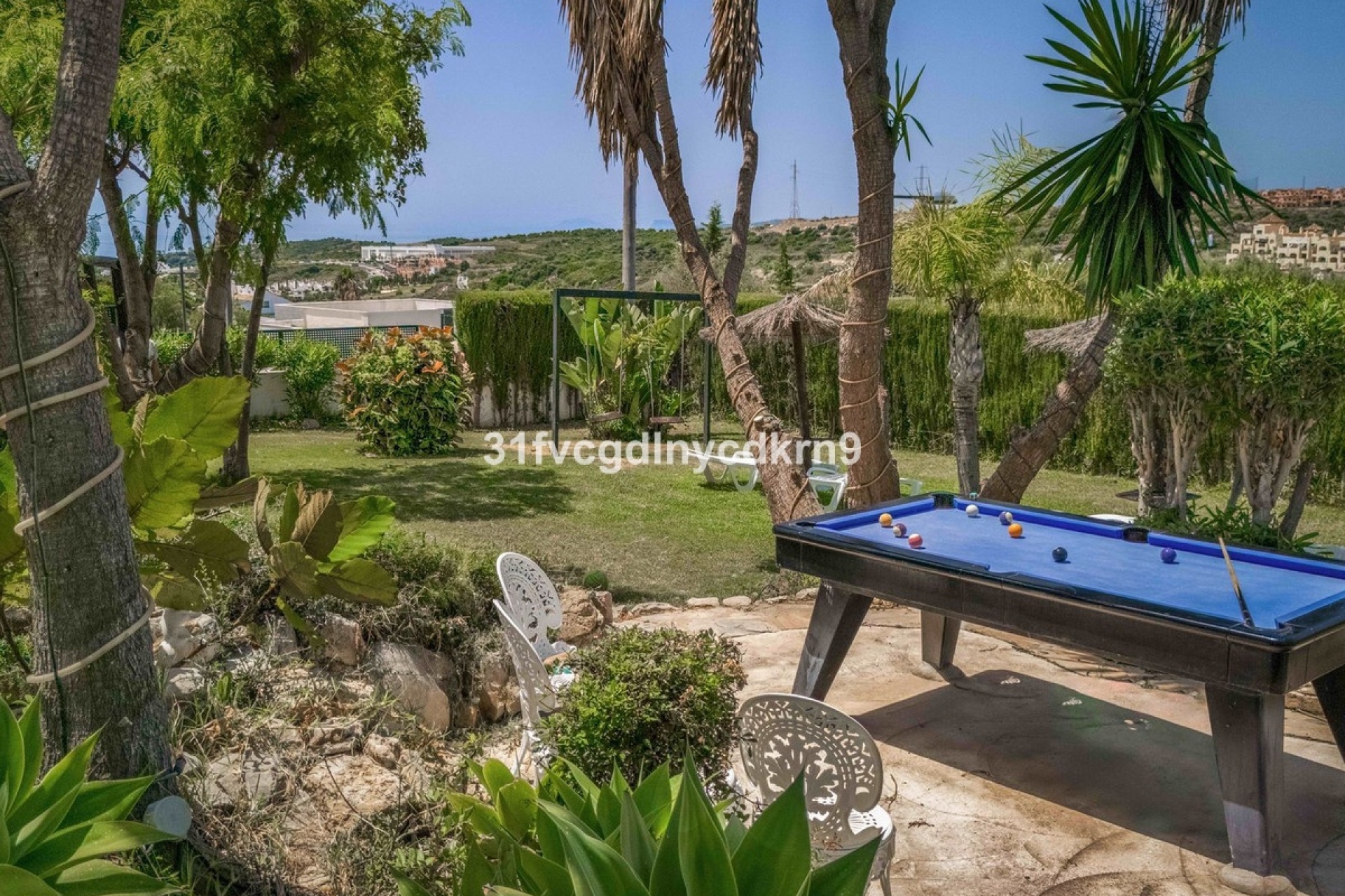 Resale - Villa - Estepona - Estepona Centro