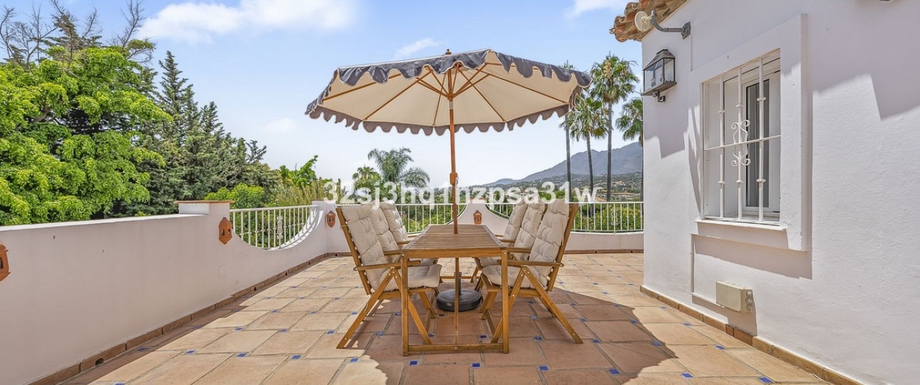 Resale - Villa - Estepona - Estepona Centro