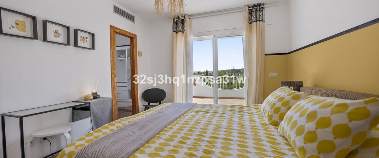 Resale - Villa - Estepona - Estepona Centro