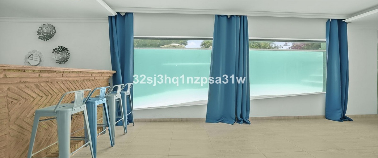Resale - Villa - Estepona - Estepona Centro