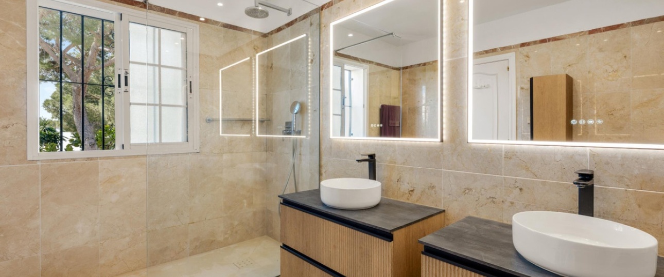 Resale - Villa - Estepona - Estepona Centro