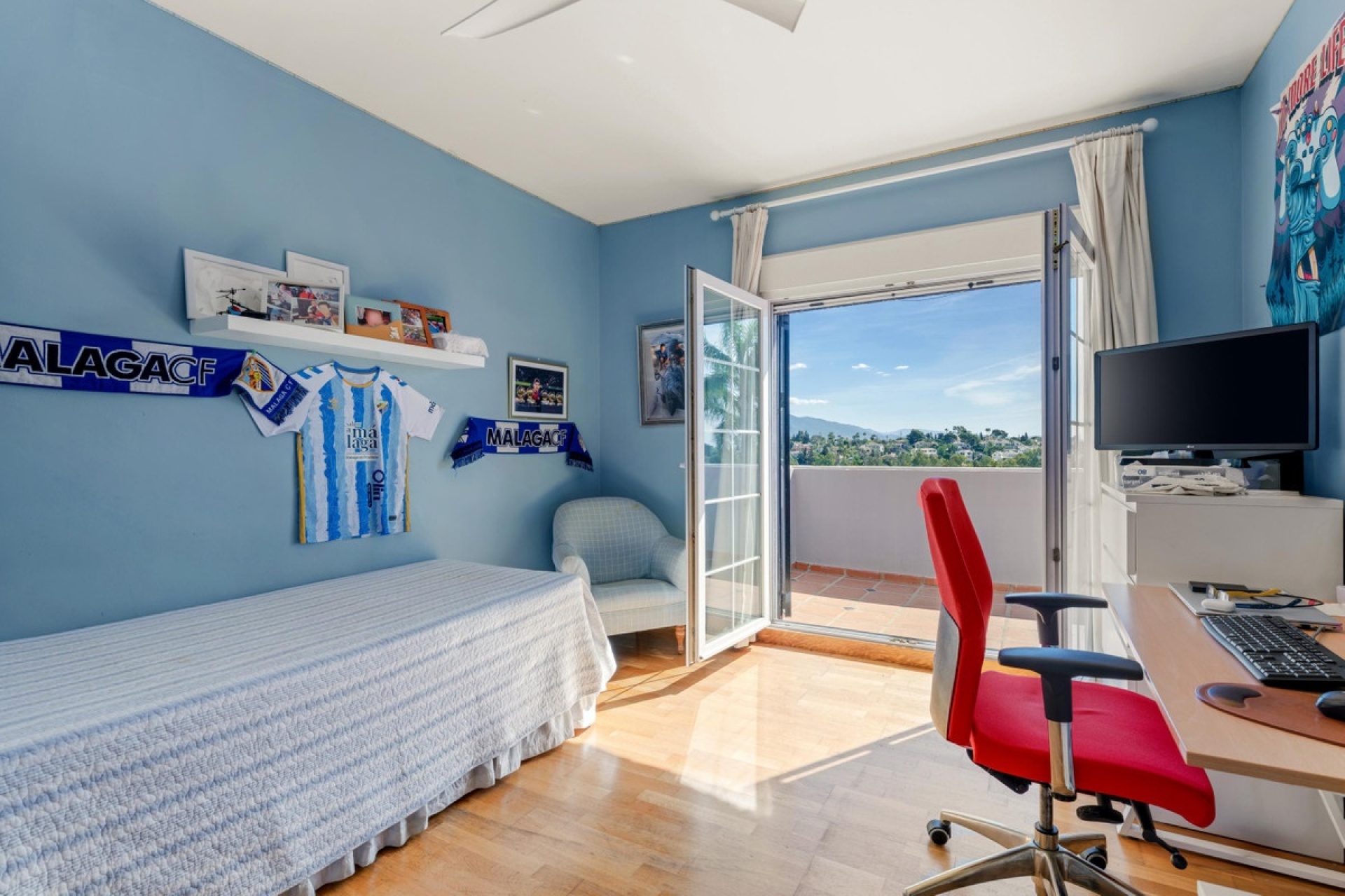 Resale - Villa - Estepona - Estepona Centro