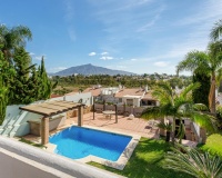 Resale - Villa - Estepona - Estepona Centro