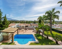 Resale - Villa - Estepona - Estepona Centro