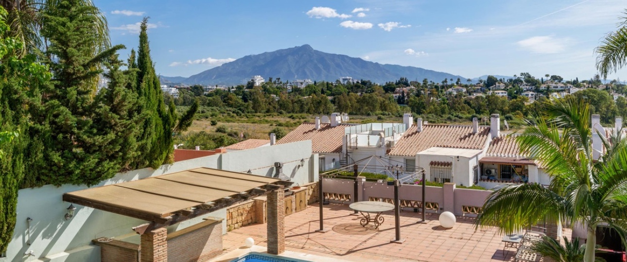 Resale - Villa - Estepona - Estepona Centro