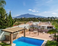 Resale - Villa - Estepona - Estepona Centro