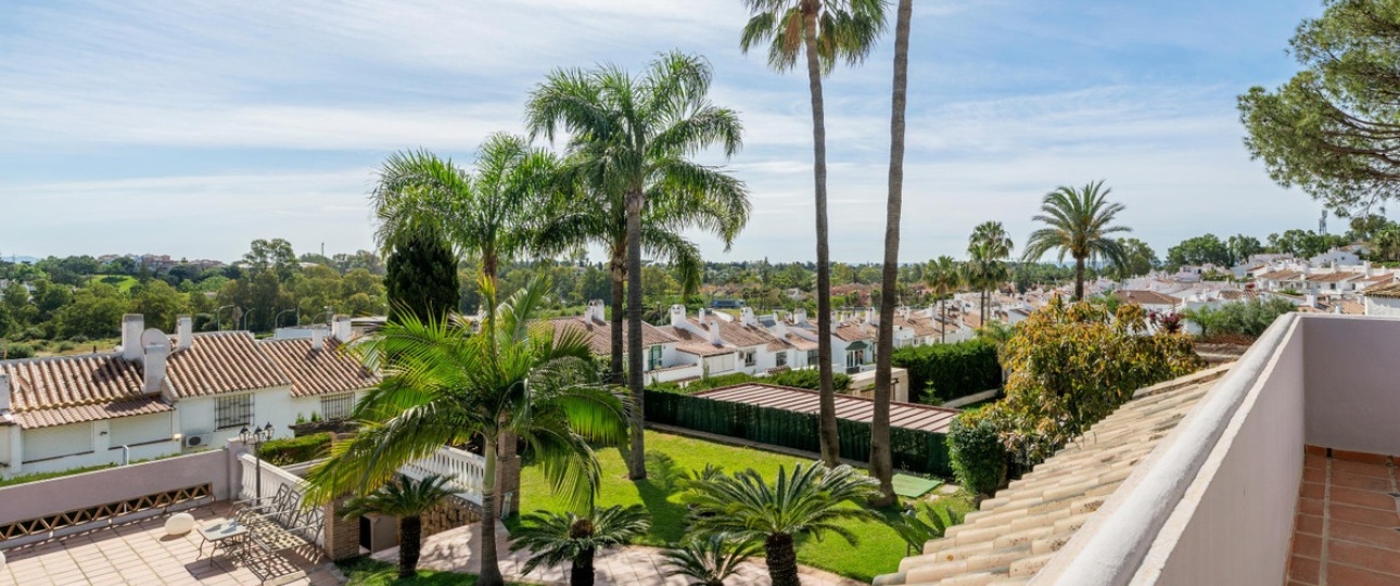 Resale - Villa - Estepona - Estepona Centro