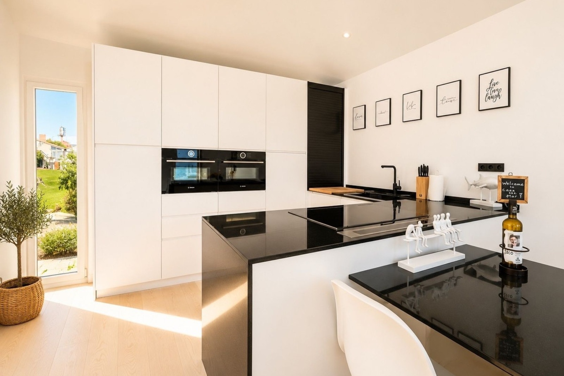 Resale - Villa - Estepona - Estepona Centro