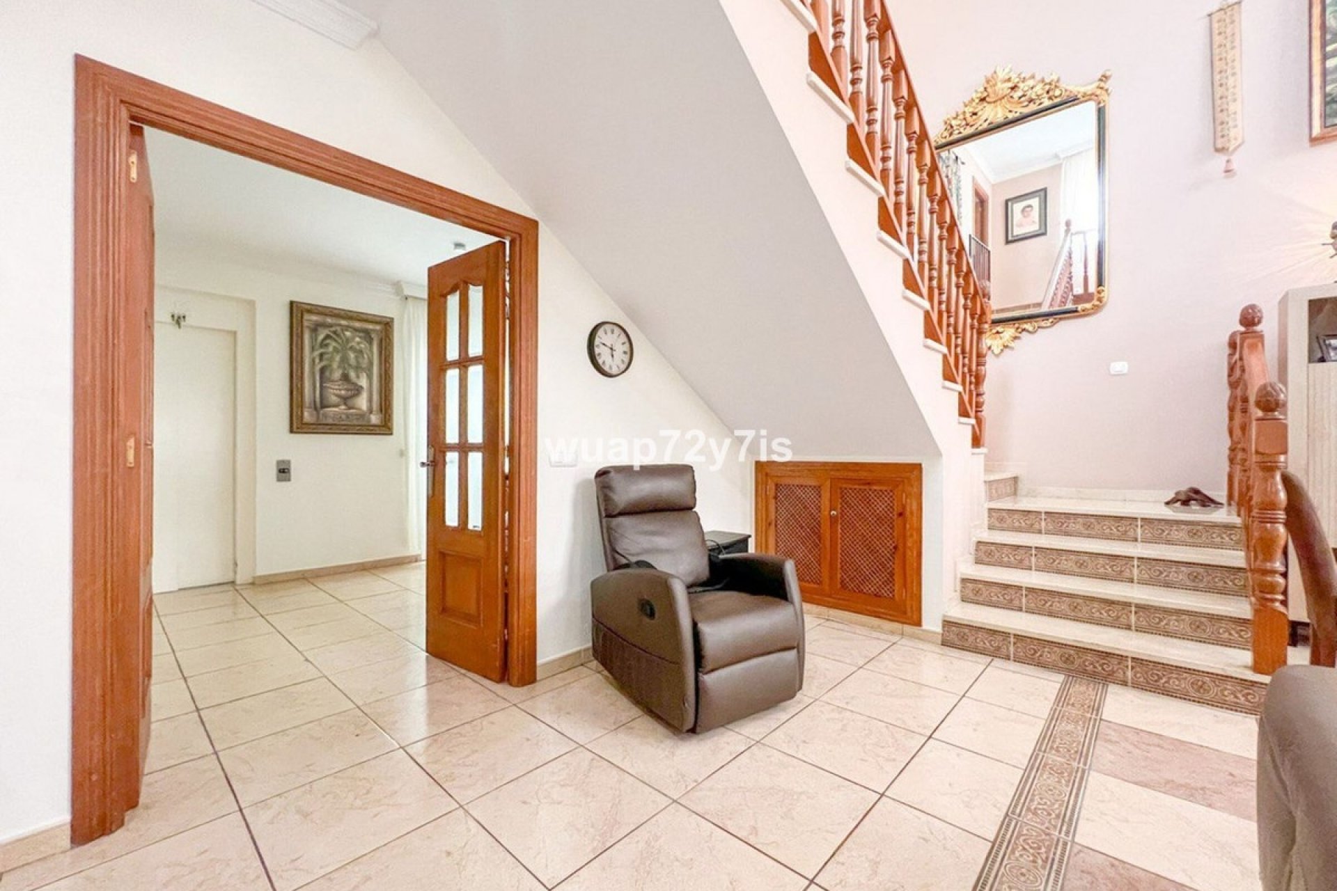 Resale - Villa - Estepona - Estepona Centro