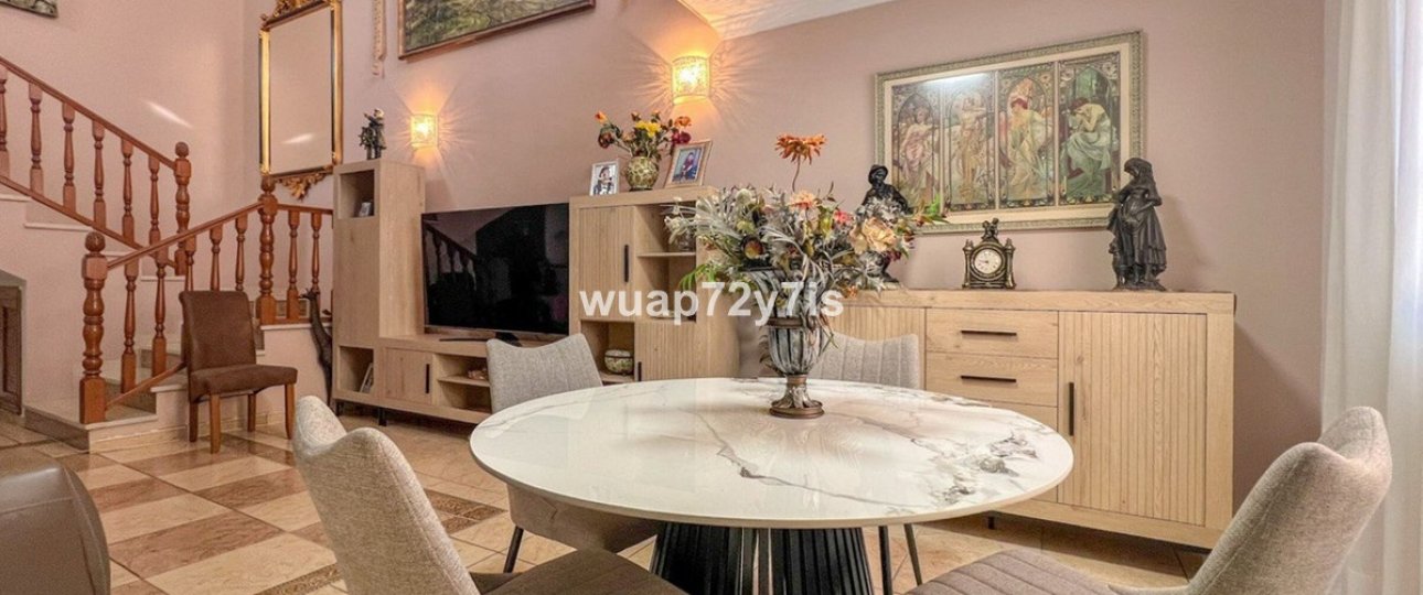 Resale - Villa - Estepona - Estepona Centro