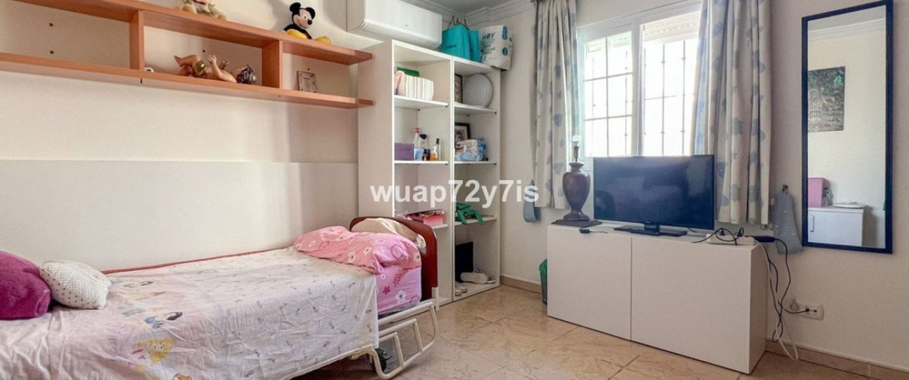 Resale - Villa - Estepona - Estepona Centro