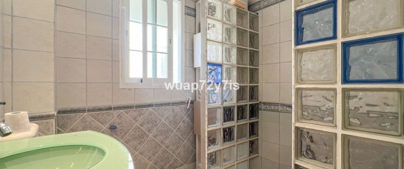 Resale - Villa - Estepona - Estepona Centro