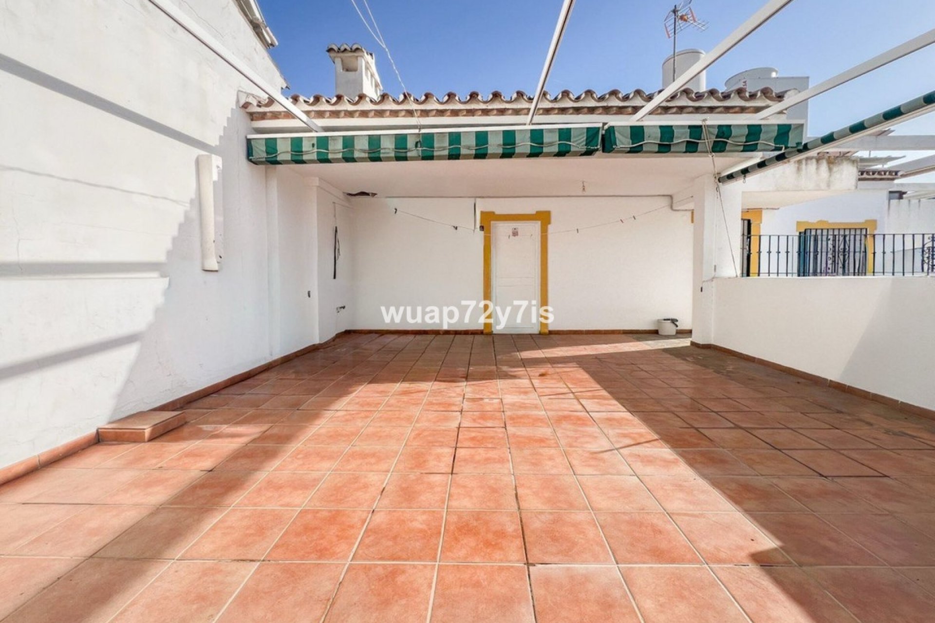 Resale - Villa - Estepona - Estepona Centro
