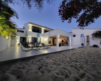 Resale - Villa - Estepona - Estepona Centro