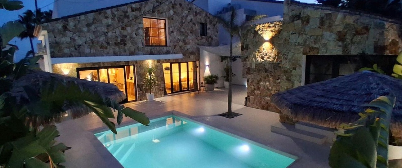 Resale - Villa - Estepona - Estepona Centro