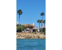 Resale - Villa - Estepona - Estepona Centro