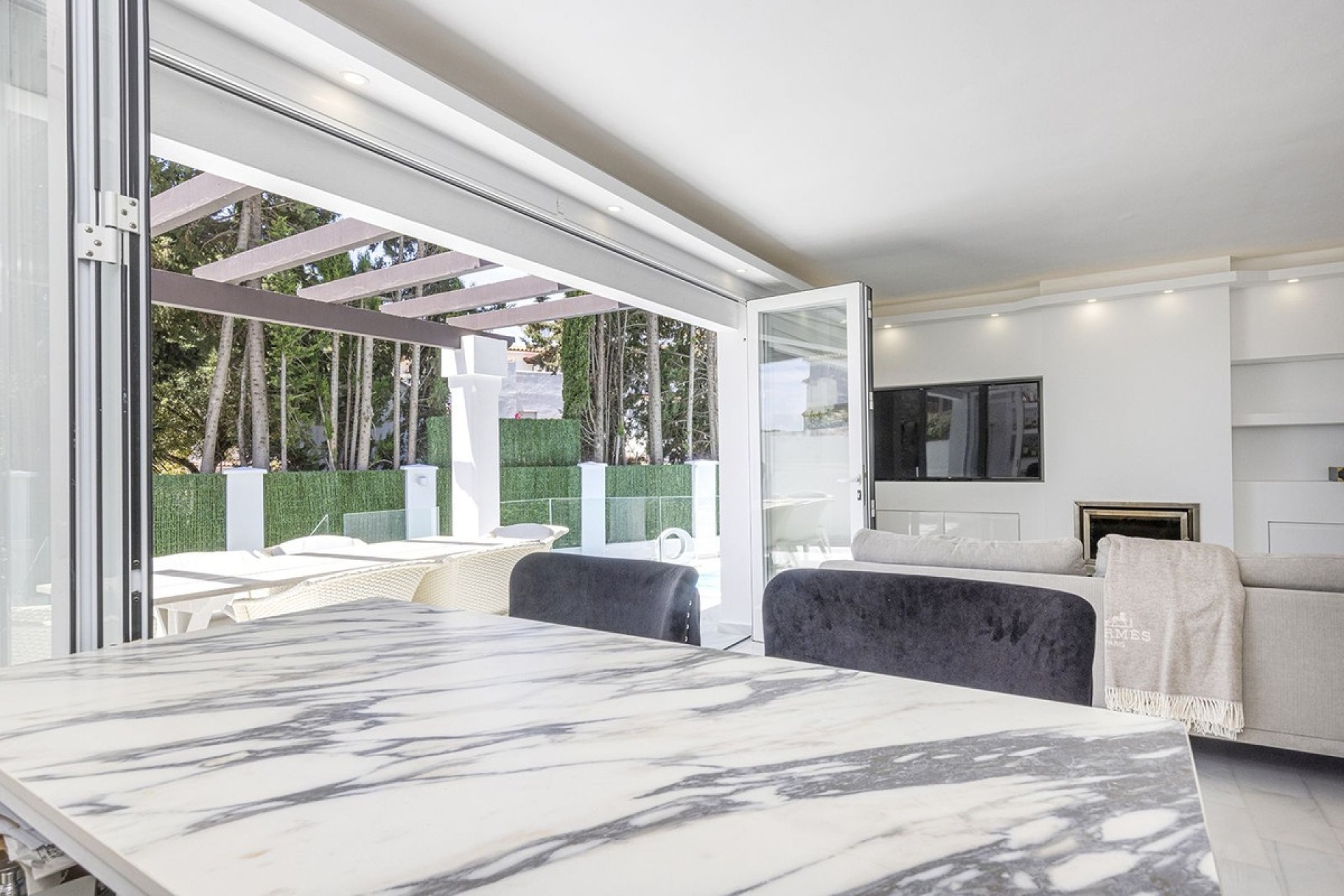Resale - Villa - Estepona - Estepona Centro