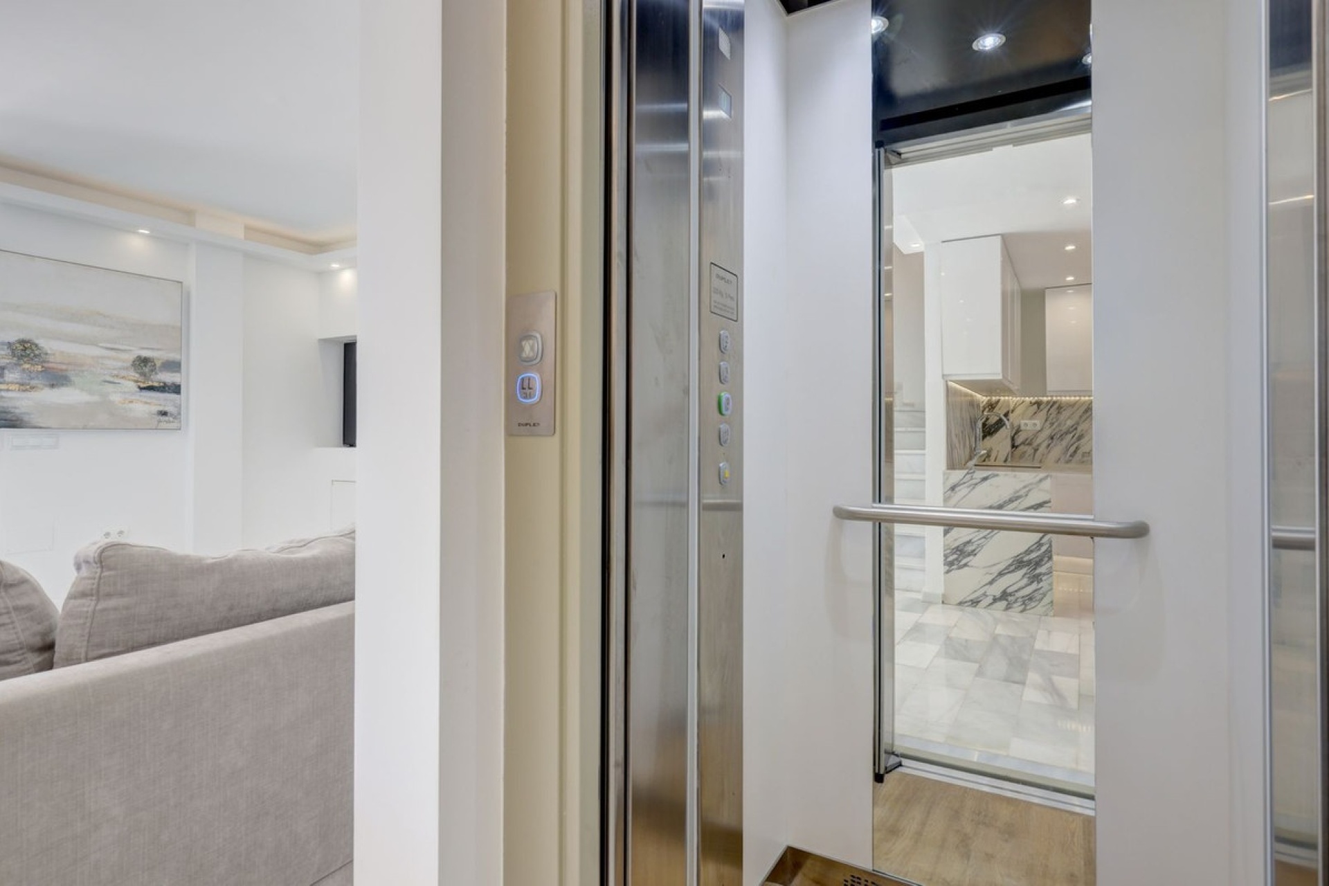 Resale - Villa - Estepona - Estepona Centro