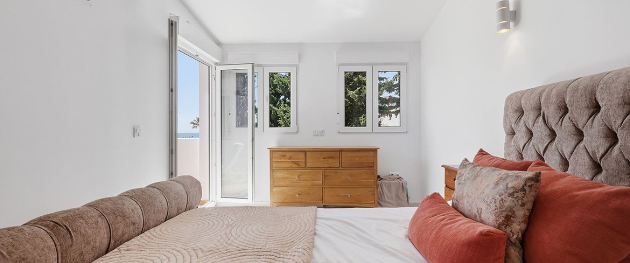 Resale - Villa - Estepona - Estepona Centro