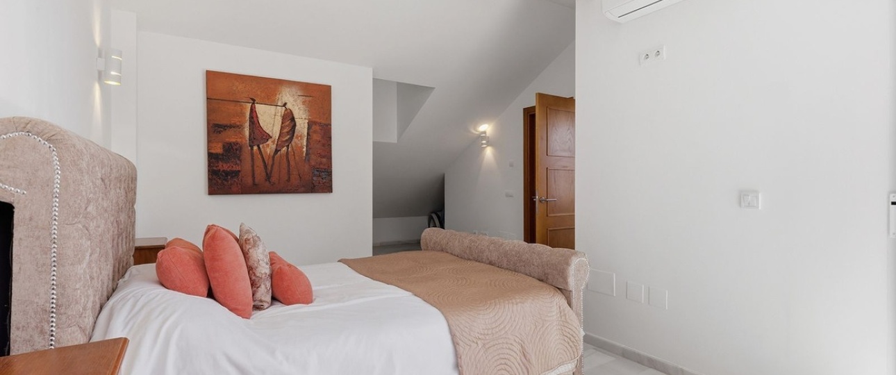 Resale - Villa - Estepona - Estepona Centro