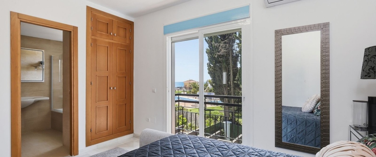 Resale - Villa - Estepona - Estepona Centro