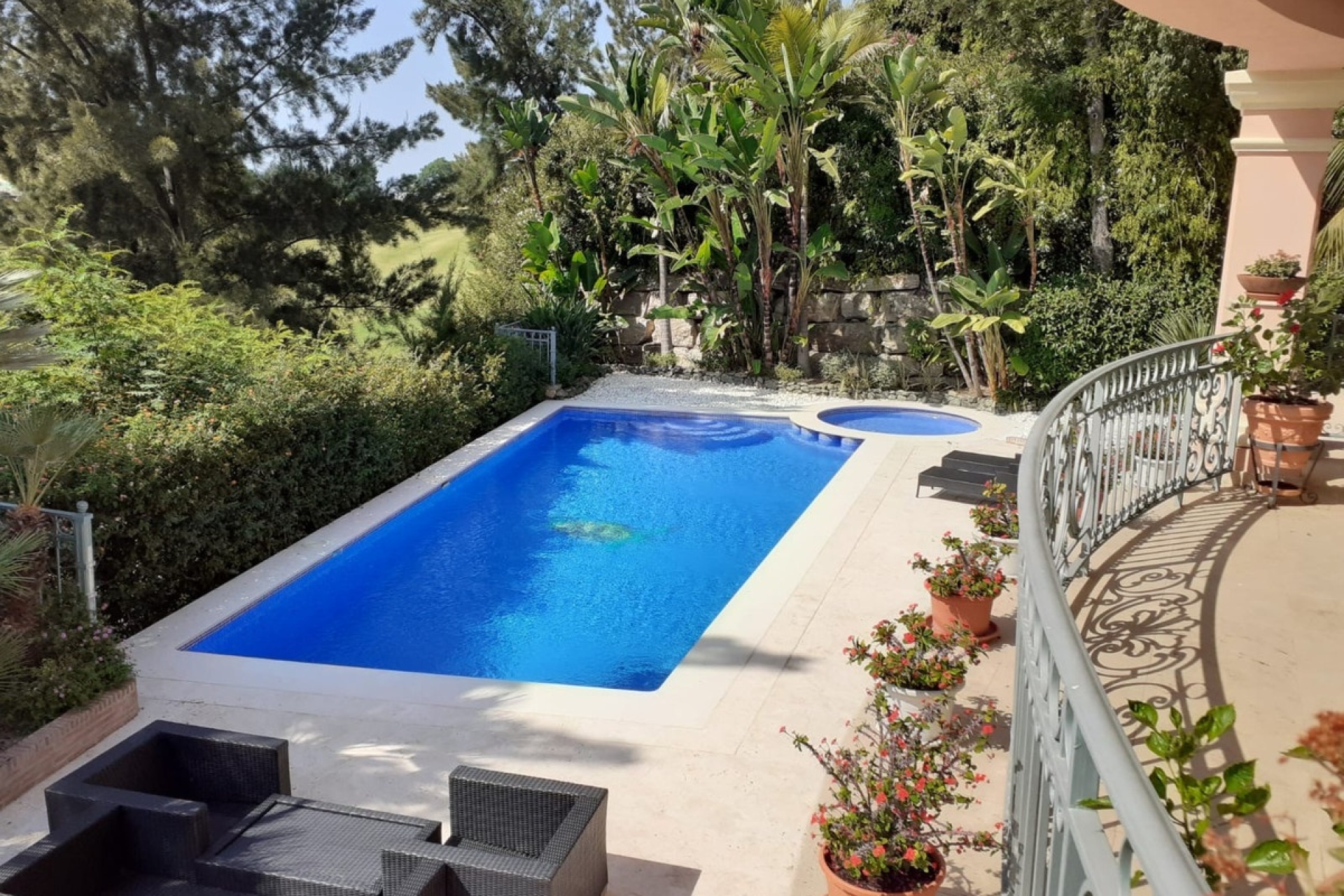 Resale - Villa - Estepona - Estepona Centro