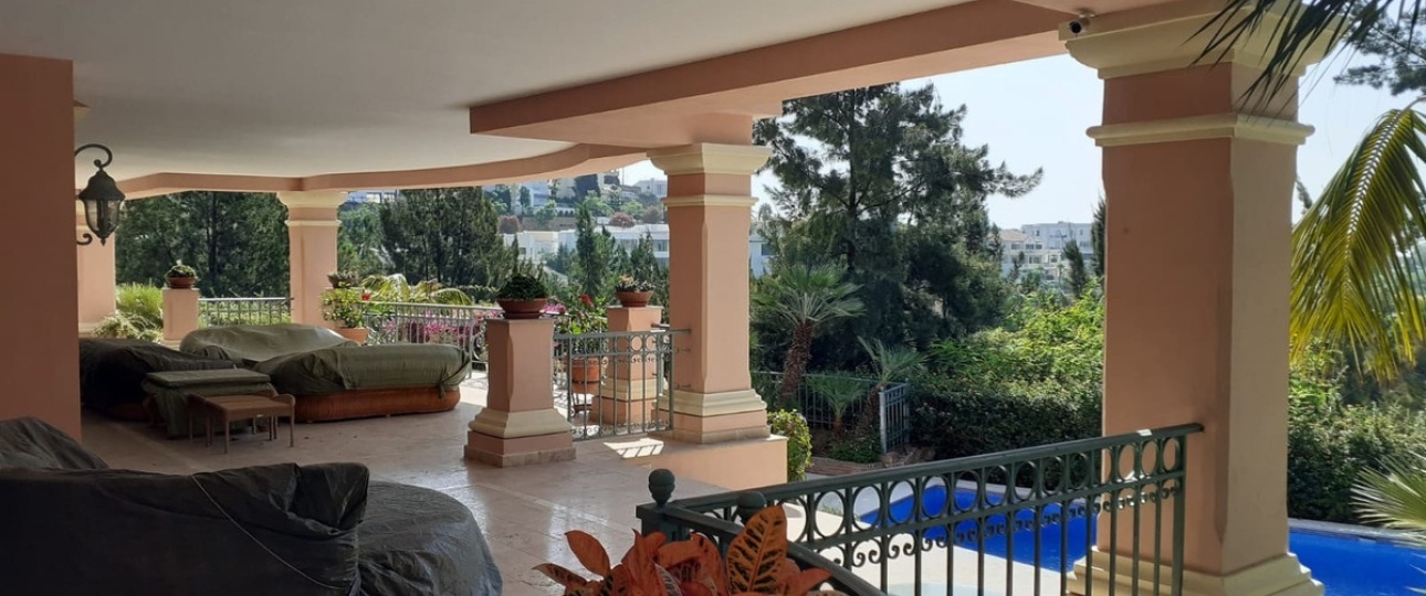 Resale - Villa - Estepona - Estepona Centro