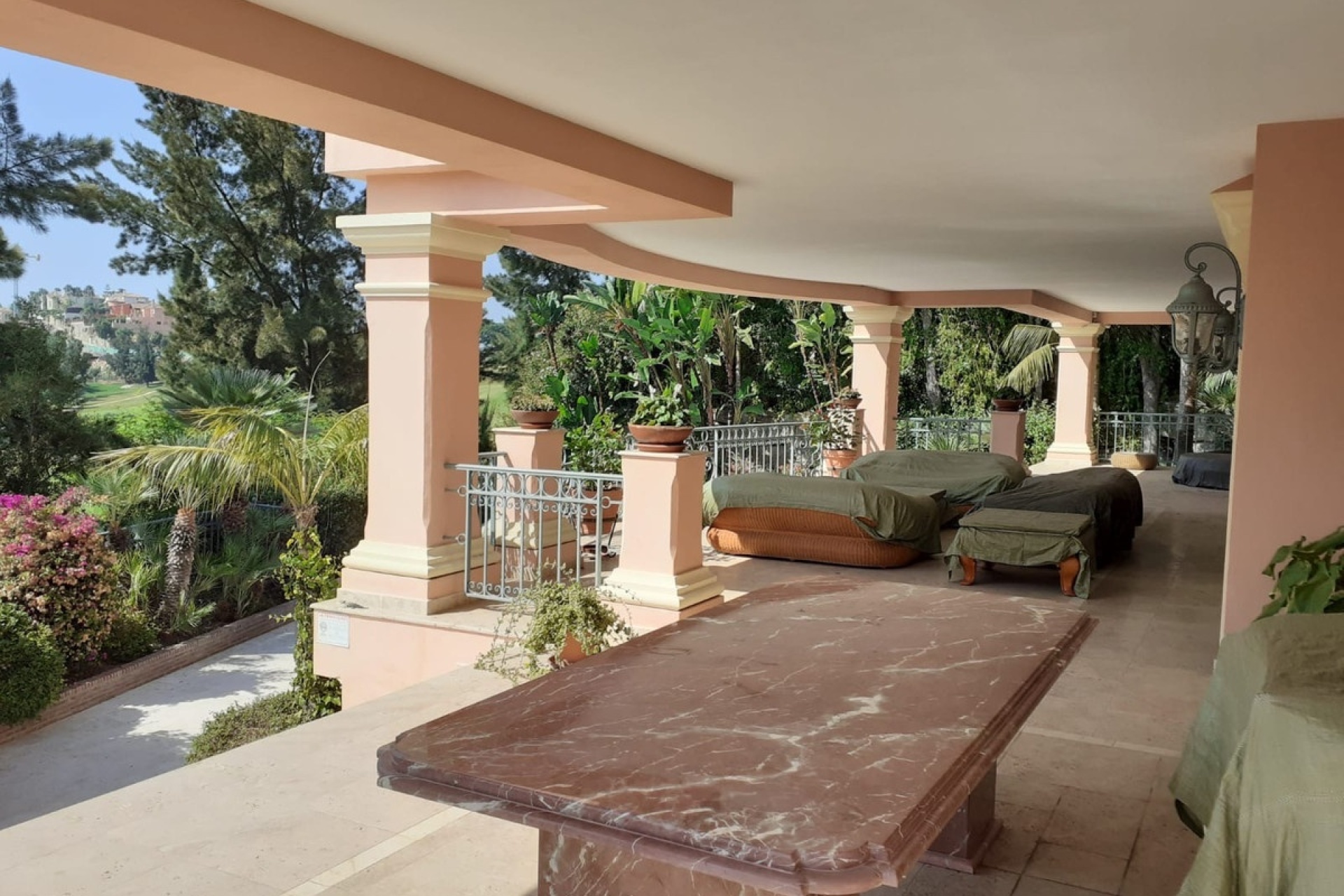 Resale - Villa - Estepona - Estepona Centro