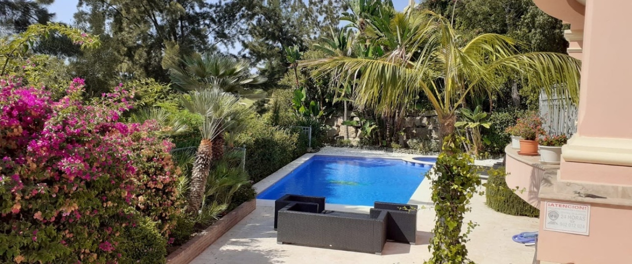 Resale - Villa - Estepona - Estepona Centro