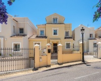 Resale - Villa - Estepona - Estepona Centro