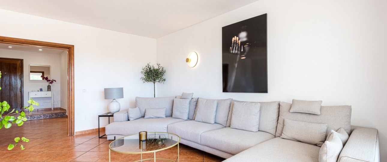 Resale - Villa - Estepona - Estepona Centro