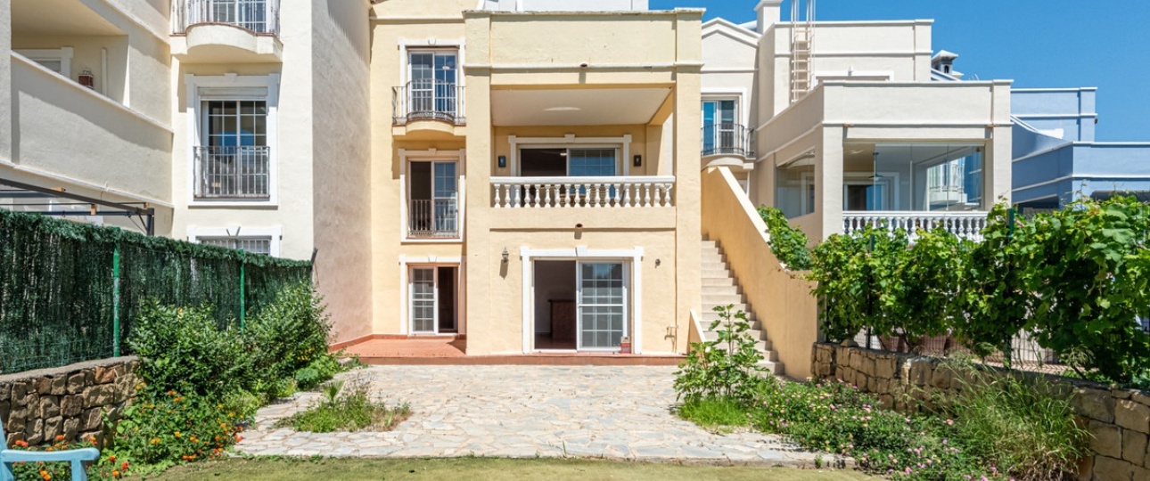 Resale - Villa - Estepona - Estepona Centro