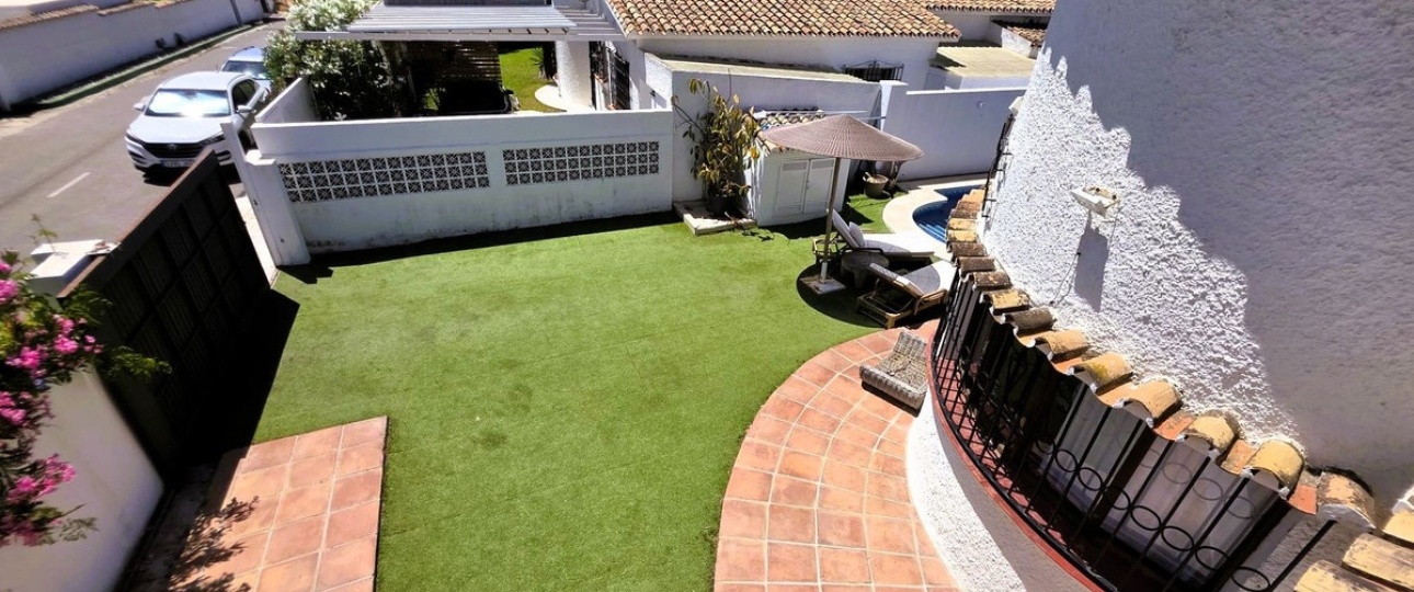 Resale - Villa - Estepona - Estepona Centro
