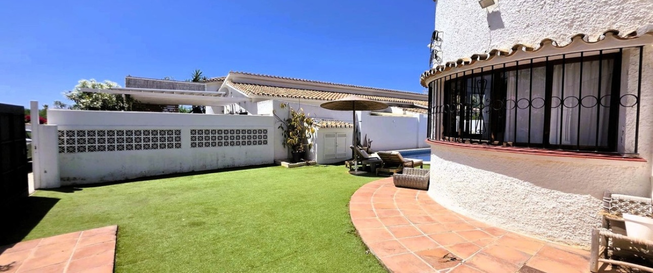 Resale - Villa - Estepona - Estepona Centro