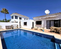 Resale - Villa - Estepona - Estepona Centro