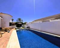 Resale - Villa - Estepona - Estepona Centro