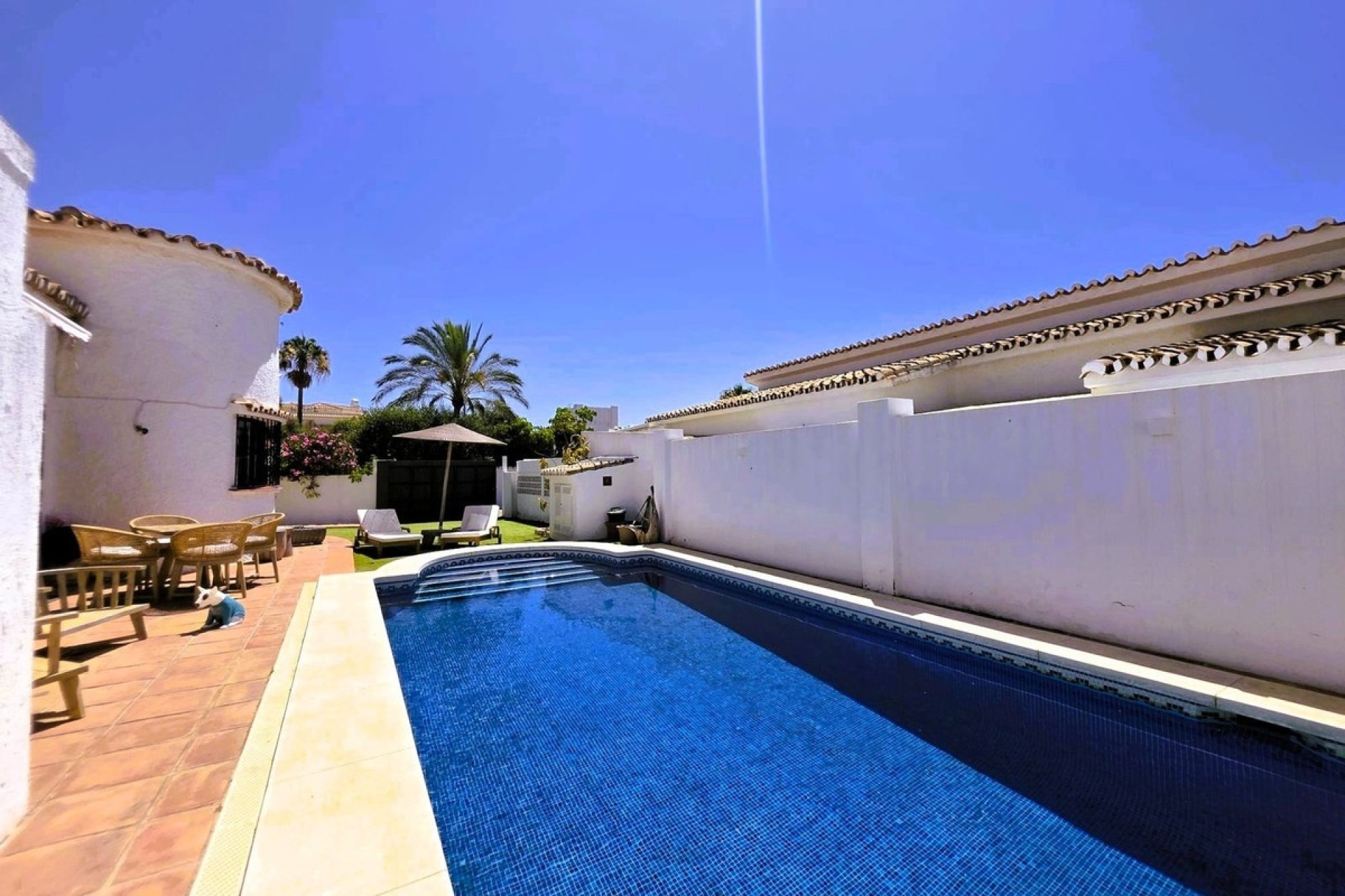 Resale - Villa - Estepona - Estepona Centro