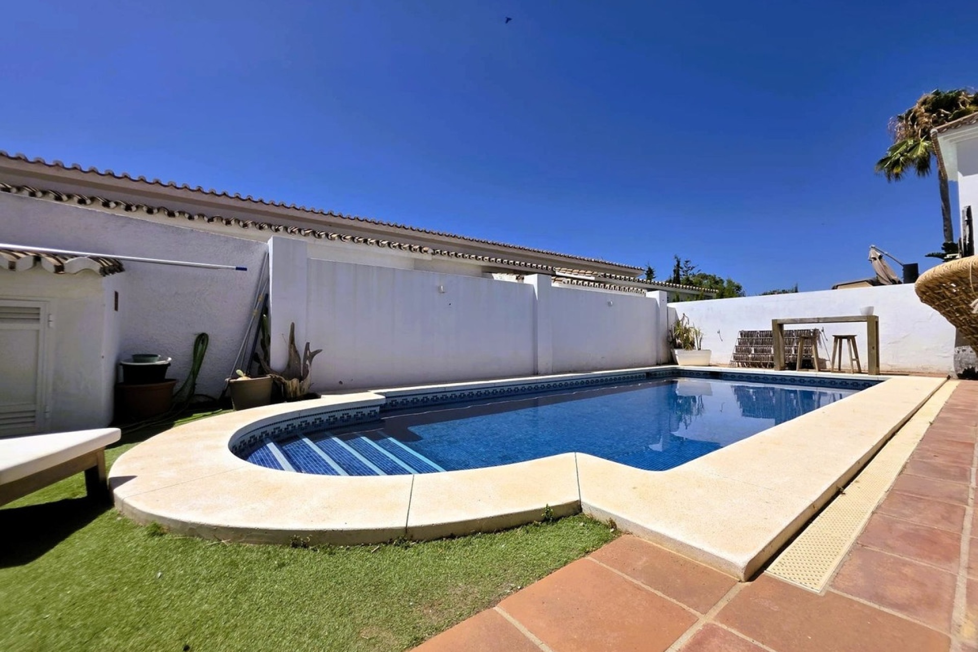 Resale - Villa - Estepona - Estepona Centro