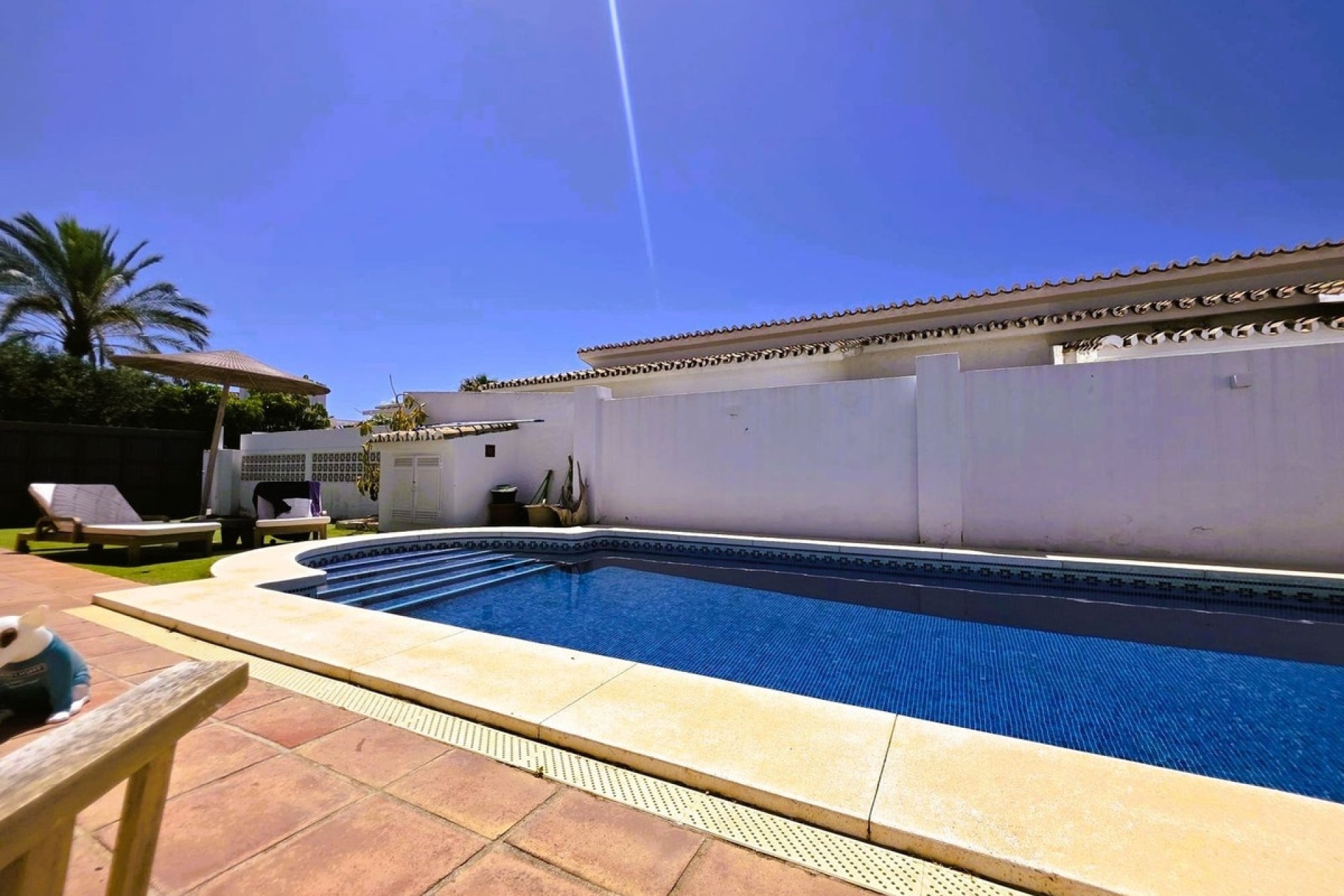 Resale - Villa - Estepona - Estepona Centro